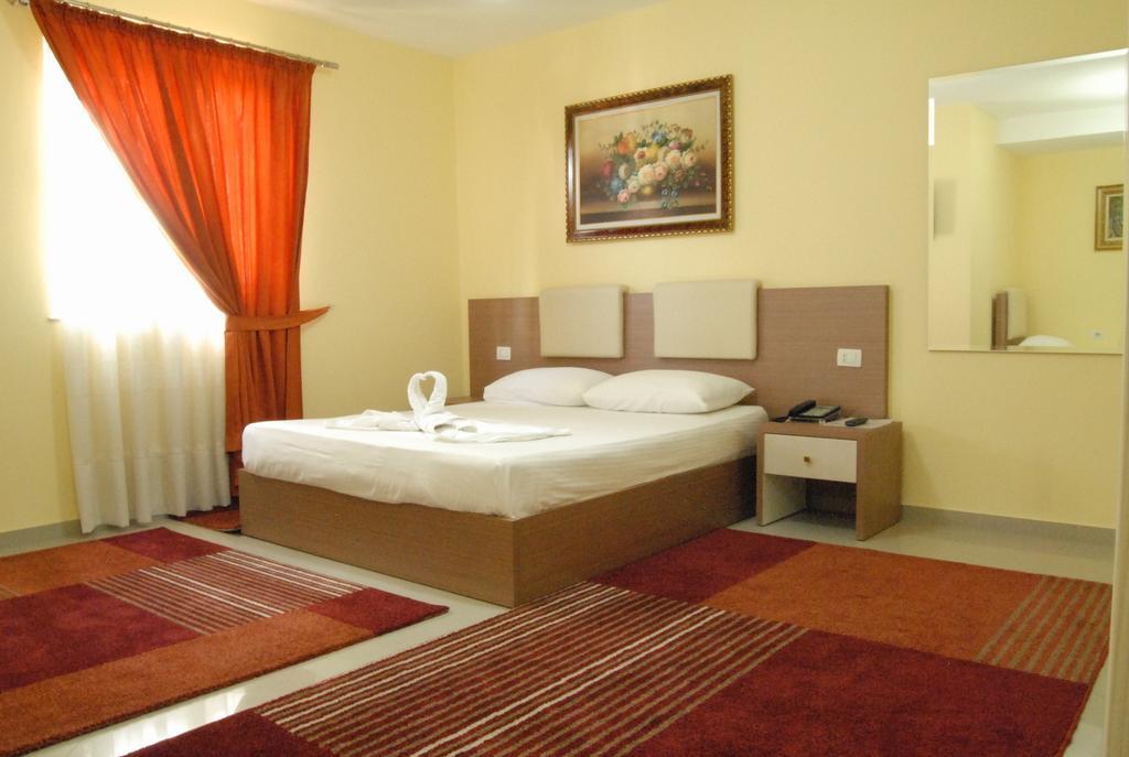 Hotel Relax City Center Tirana Zewnętrze zdjęcie