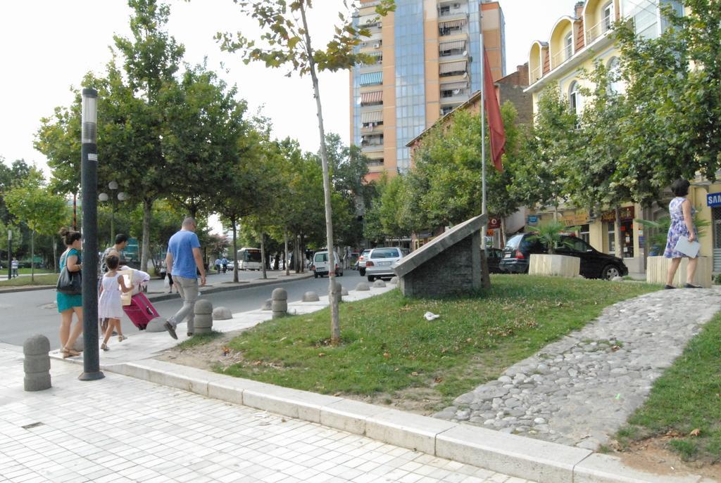 Hotel Relax City Center Tirana Zewnętrze zdjęcie